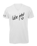 Doc Caro "Lebe jetzt" B&C Inspire Unisex V-Neck Shirt weiss/olive